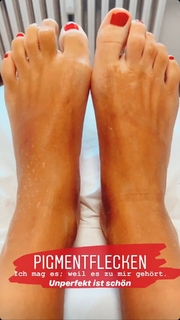 Yvonne Pferrer feet photo 3