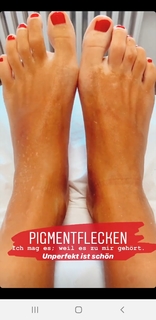 Yvonne Pferrer feet photo 1