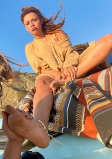 Yvonne Pferrer feet photo 18