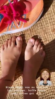 Yvonne Pferrer feet photo 14