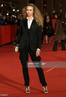 Yvonne Sciò feet photo 11