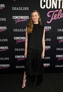 Yvonne Strahovski feet photo thumbnail