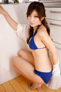 Yôko Kumada feet photo 9