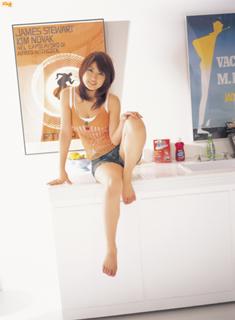 Yôko Kumada feet photo 13