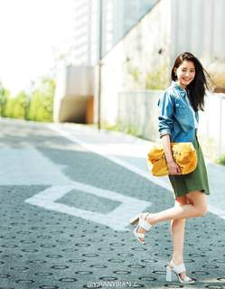 Yûko Araki feet photo 18