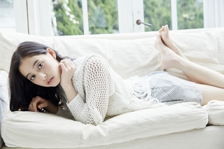 Yûko Araki feet photo 9