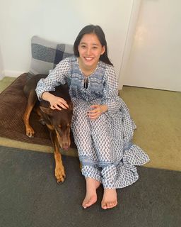 Yûko Araki feet photo 10