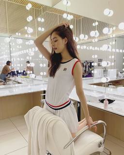 Yûko Araki feet photo 6
