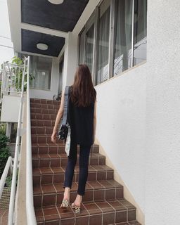 Yûko Araki feet photo 19
