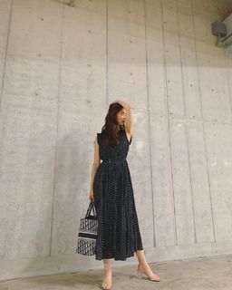 Yûko Araki feet photo 12
