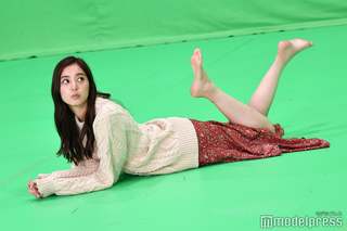 Yûko Araki feet photo 2