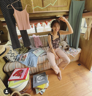 Yûko Araki feet photo 4