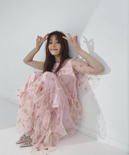 Yûko Araki feet photo 5