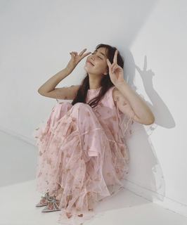 Yûko Araki feet photo 4