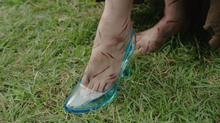 Yûko Araki feet photo 18