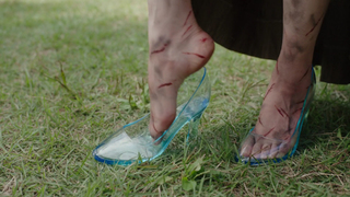Yûko Araki feet photo 16