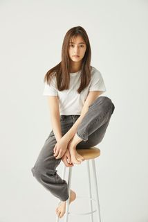 Yûko Araki feet photo 15
