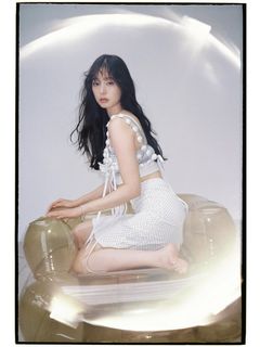 Yûko Araki feet photo 16
