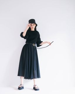 Yûko Araki feet photo 14