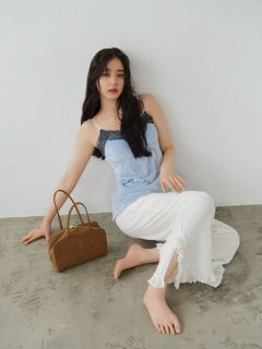 Yûko Araki feet photo 10