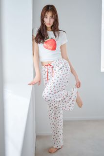 Yûko Araki feet photo 6