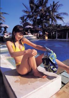 Yûko Ogura feet photo thumbnail