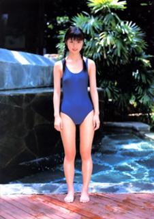 Yûko Ogura feet photo thumbnail