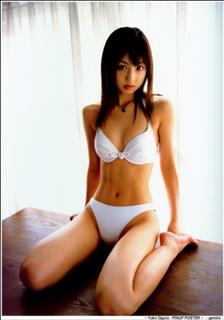 Yûko Ogura feet photo thumbnail