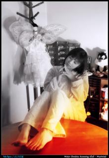 Yûko Ogura feet photo thumbnail