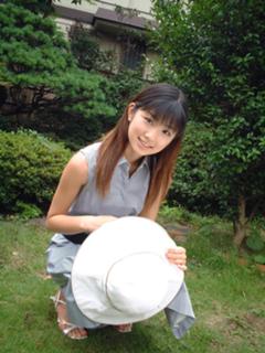 Yûko Ogura feet photo thumbnail