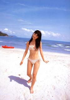 Yûko Ogura feet photo thumbnail