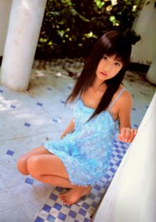 Yûko Ogura feet photo thumbnail