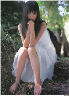 Yûko Ogura feet photo thumbnail