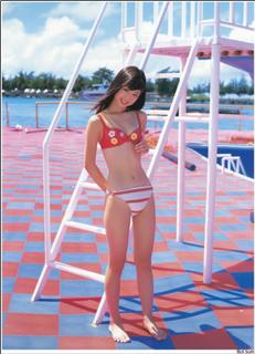 Yûko Ogura feet photo thumbnail