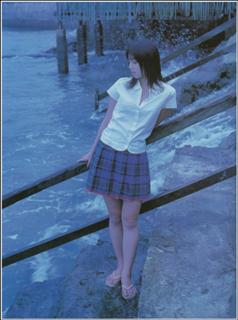 Yûko Ogura feet photo thumbnail