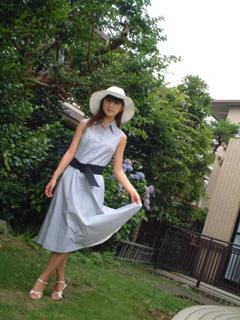 Yûko Ogura feet photo thumbnail