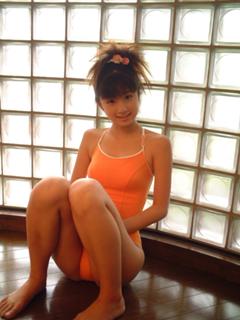 Yûko Ogura feet photo thumbnail