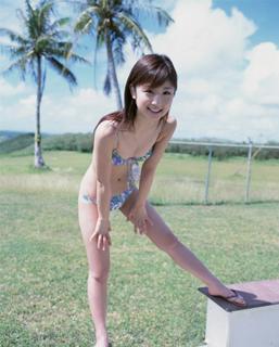 Yûko Ogura feet photo thumbnail