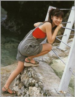 Yûko Ogura feet photo thumbnail