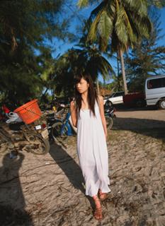 Yûko Ogura feet photo thumbnail