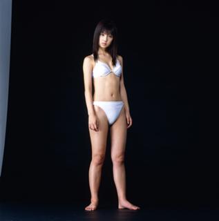 Yûko Ogura feet photo thumbnail