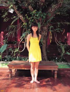 Yûko Ogura feet photo thumbnail