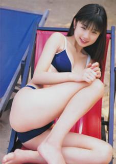 Yûko Ogura feet photo thumbnail