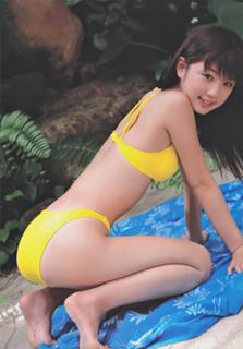 Yûko Ogura feet photo thumbnail