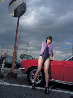 Yûko Ogura feet photo thumbnail