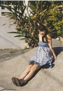 Yûko Ôshima feet photo 1