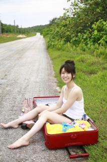 Yûko Ôshima feet photo 5