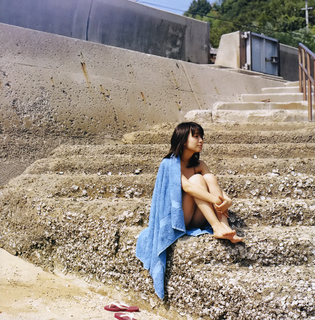 Yûko Ôshima feet photo 15