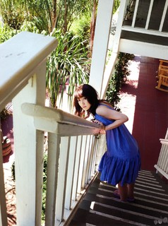 Yûko Ôshima feet photo 10