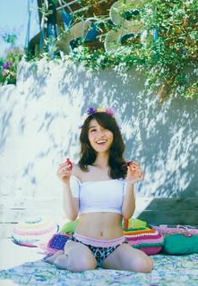 Yûko Ôshima feet photo 5